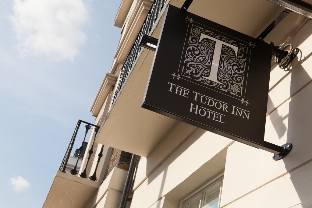 The Tudor Inn Hotel London Exterior photo