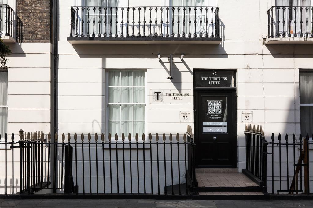 The Tudor Inn Hotel London Exterior photo