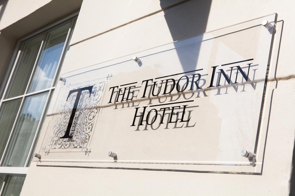 The Tudor Inn Hotel London Exterior photo